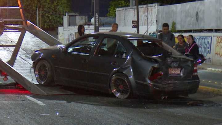 Mujer Embarazada y Motociclista Terminan en el Hospital Tras Un Accidente en León, Guanajuato