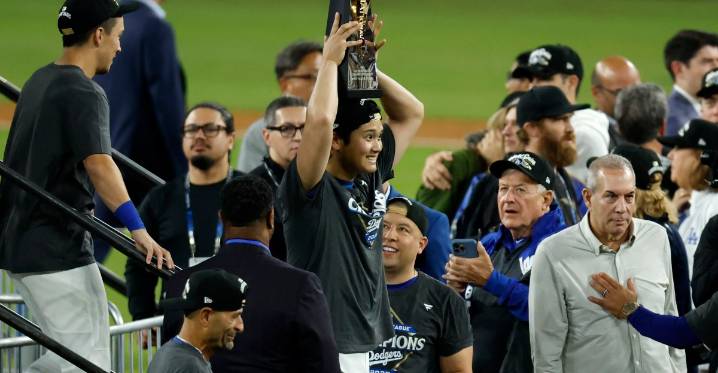 Are Dodgers fans superstitious or just a little stitious?