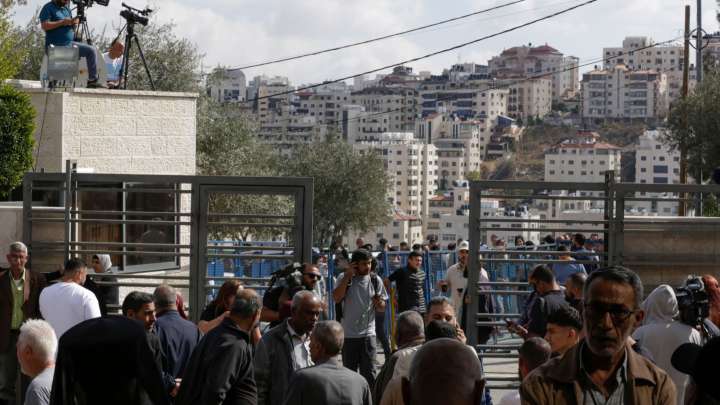 Libera Israel a Palestinos que eran Prisioneros; los Reciben con Alegría en Cisjordania Ocupada