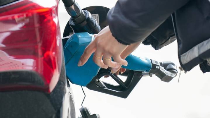 El Gobierno postergó el aumento de los impuestos al combustible hasta después de las elecciones