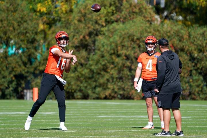 Deadspin | Packers back from bye for surprise second shot at Joe Flacco, new Bengals QB1