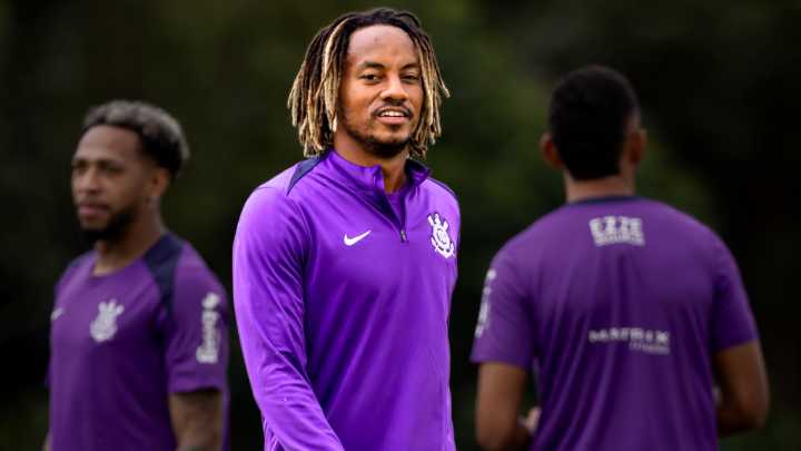 ¿André Carrillo dejará Corinthians por Inter tras cambio de club de su exDT?