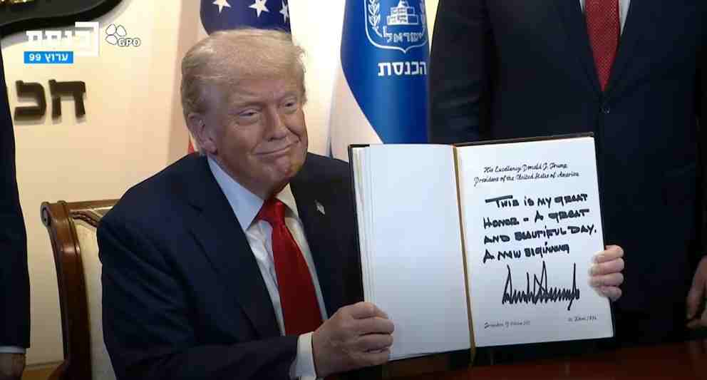 Trump habló ante el Parlamento de Israel. “Es el fin de una guerra, el fin de una era de terror”