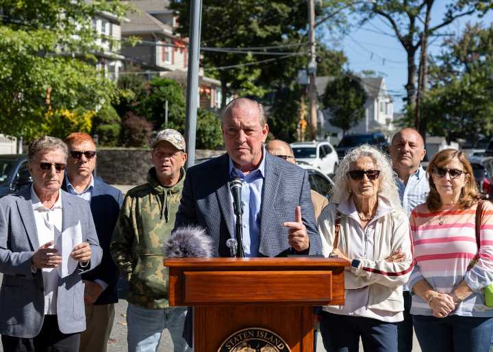 NYC daylighting: Staten Island community leaders rally against bill that would eliminate parking