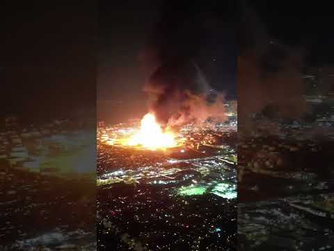 Watch: Massive Fireball Erupts at Los Angeles Oil Refinery #shorts