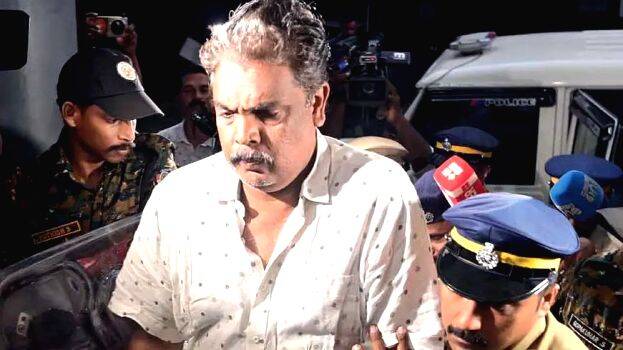 'Built luxurious house in same year of gold theft'; Vigilance investigation likely into Murari Babu's assets