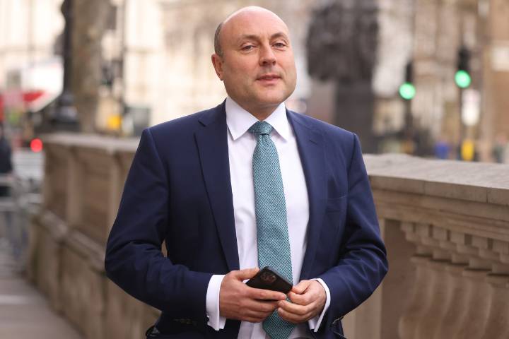 Tories vow to ease IR35 rules and cut red tape for small businesses