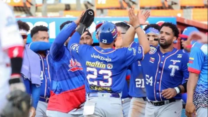 La Guaira dejó en el terreno a Leones en el primer enfrentamiento de la temporada 2025