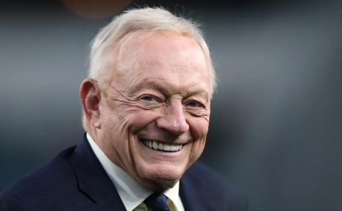 Jerry Jones and Cowboys lose Dak Prescott’s key teammate for rest of the season