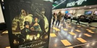 Tapatíos se trasnochan por estreno de Frankenstein de Guillermo del Todo en Cineteca FICG