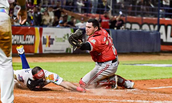ASÍ VA LA LVBP. Resultados del jueves, posiciones, pitchers y TV del viernes