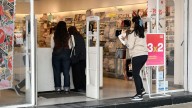 Pese a los descuentos y promociones, las ventas por el Día de la Madre cayeron por cuarto año consecutivo