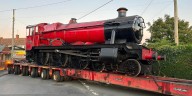 Por qué el Hogwarts Express en la esperada serie de Harry Potter despierta polémica entre los fanáticos