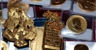 Price of gold hits $4,000 an ounce for first time