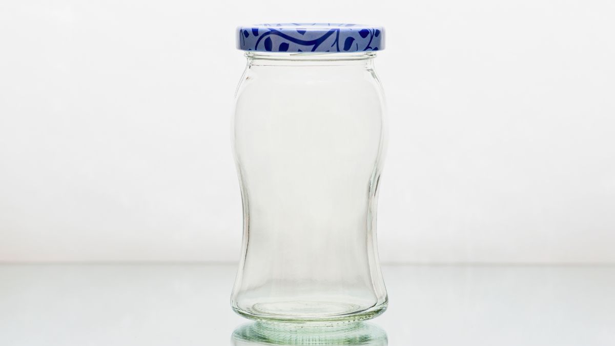 El afortunado que tenga frascos de mermelada tiene un tesoro: cómo hacer lámparas para centros de mesa