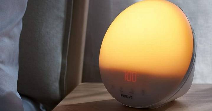 Exact date clocks go back in the UK: 9 of the best SAD lamps for dark mornings