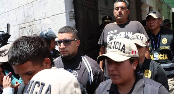 Expulsan a 11 ciudadanos venezolanos intervenidos en el terminal terrestre de Arequipa