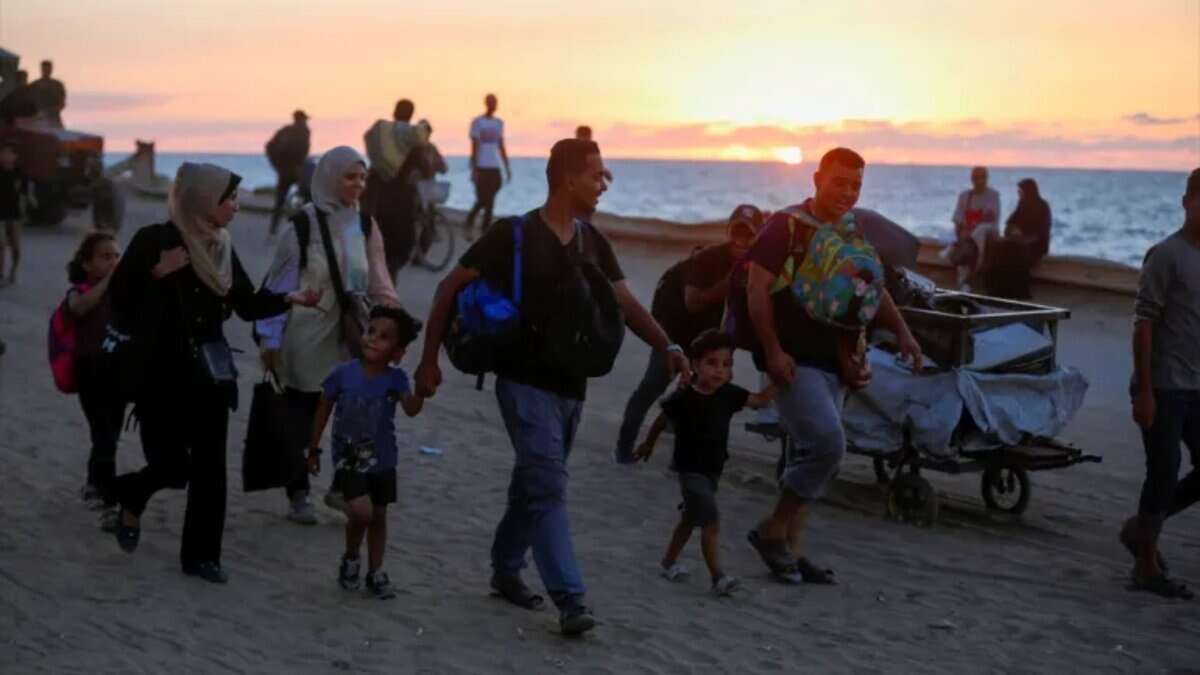 Gaza ceasefire: Thousands of Palestinians return to what’s left of their homes