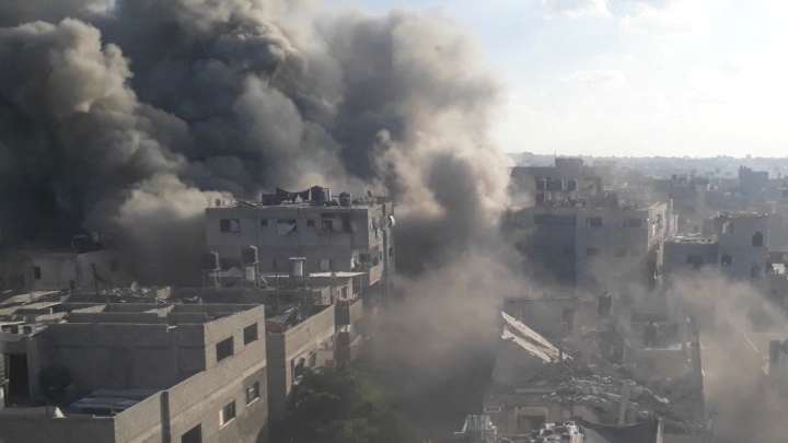 Trump says Gaza ceasefire stands as Israel unleashes “massive” strikes