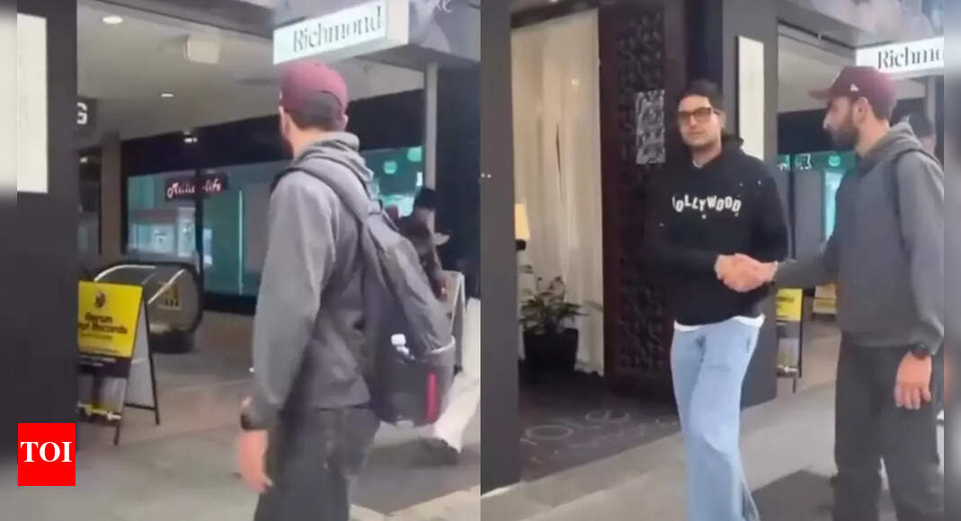 How Shubman Gill reacted to a fan yelling 'Pakistan zindabad!' after shaking hands