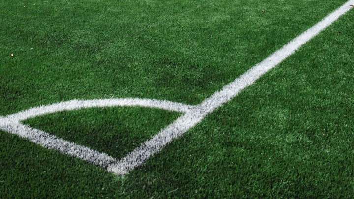 Suspenden un partido de fútbol de veteranos en Sanxenxo tras la agresión a un árbitro menor de edad
