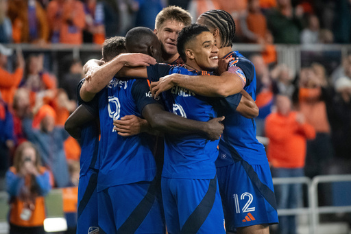 Kévin Denkey anota en su primer partido de playoffs de la MLS y Cincinnati vence 1