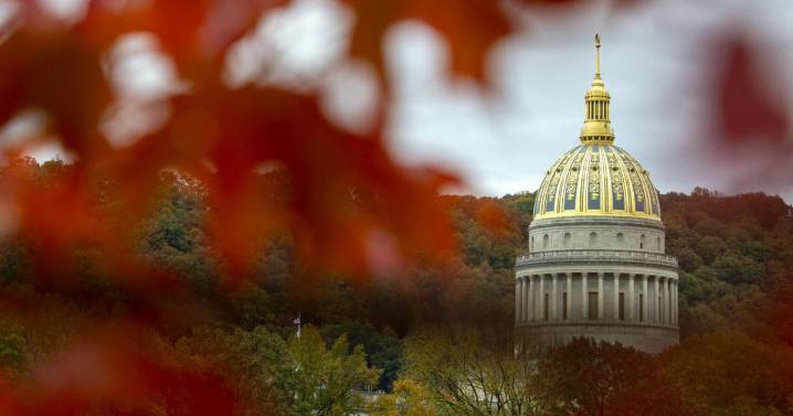 'Just get out in the woods': Plenty of fall color this season -