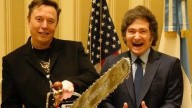 Elon Musk sale a bancar a Milei y rebaja el costo de Internet Starlink para la Argentina