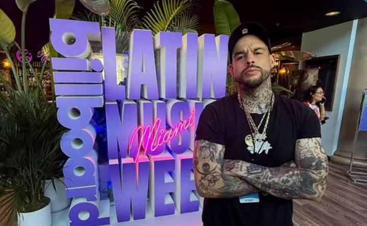 "Ni me tenían lugar": Emiliano Aguilar acusa humillación en los Latin Billboard 2025