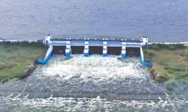 High alert for residents along Adyar, Kosasthalaiyar rivers