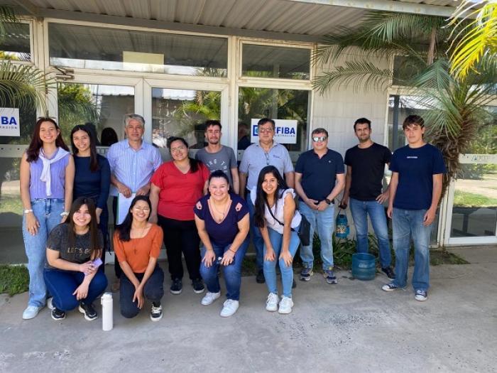 Estudiantes de Comercio Exterior realizaron visita académica a la empresa DEFIBA S.A.