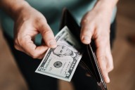 Dólar oficial subió 1,15% y se ubica en 210,28 bolívares este...