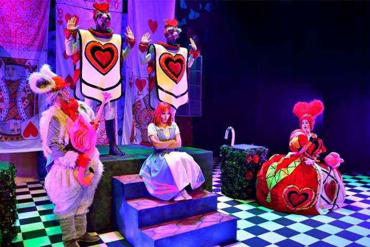 El Institut Valencià de Cultura lanza 1,5 millones en ayudas para impulsar el teatro, la danza y el circo valencianos