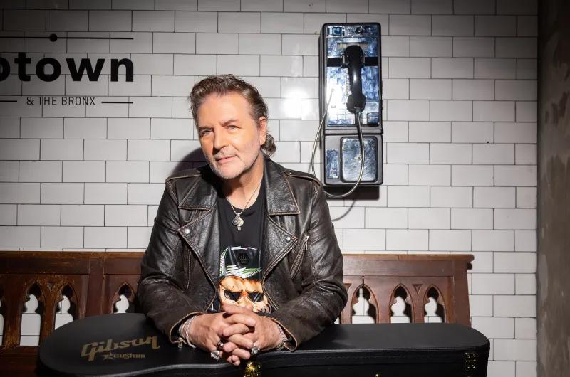 Miguel Mateos celebra 40 años de "Rockas Vivas"