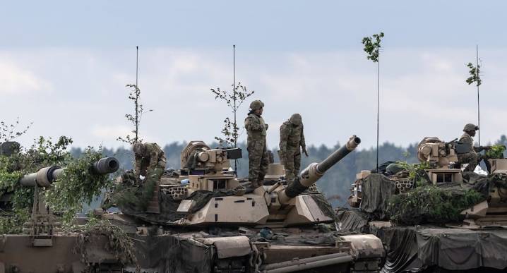 Estados Unidos reducirá su presencia militar en Europa oriental, un “ajuste” según la OTAN | Donald Trump | Rumania