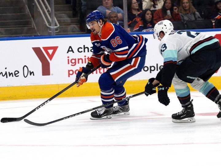 29-year-old Tomasek relishes his first NHL game with the Oilers