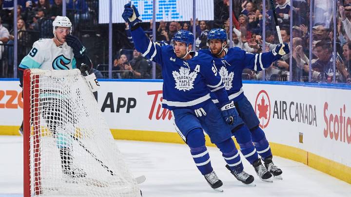 John Tavares records 500th point with Maple Leafs, joins elite company