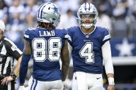 Deadspin | Cowboys WR CeeDee Lamb, RG Tyler Booker return to practice