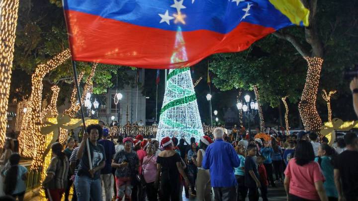 En plena crisis, Venezuela celebra la Navidad desde octubre