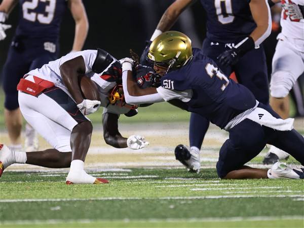 Photo Gallery: Central Catholic vs. St. John's Jesuit high school football