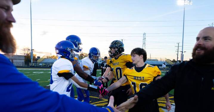 Joliet West closes out the year with dominant win over Joliet Central on Friday night