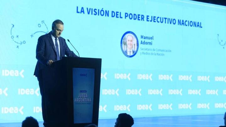 Por el faltazo de Milei, Adorni expuso en el Coloquio de IDEA: prometió "reformas profundas"