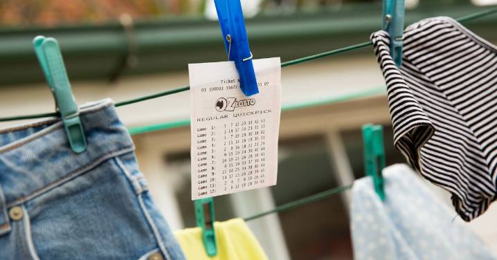 Oz Lotto: $15 million prize still not claimed two days after purchase from NSW newsagency