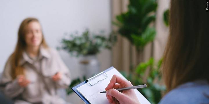 Mental health expert shares tips for managing Seasonal Depression