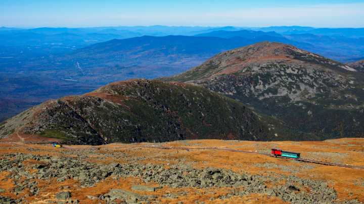 America's Most Underrated Fall Foliage Train Climbs The Northeast's Tallest Mountain