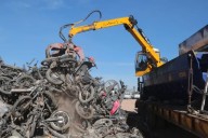 La Municipalidad de Neuquén compacta más de 600 autos y motos abandonados