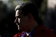 Maduro llama a la huelga general en caso de ser derrocado mientras Trump avanza acciones militares "en tierra"