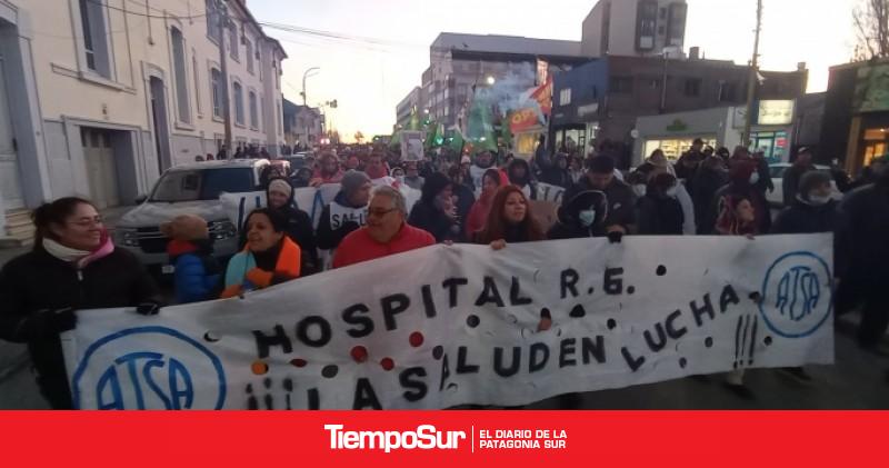 Río Gallegos Movilización por la suspensión de los trabajadores de la Salud