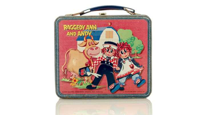 8 Popular Foods From The 1970s That Kids Still Pack In Their Lunchbox