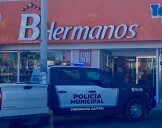 Asegura Policía Municipal a dos sospechosos por robo con violencia en “B Hermanos”